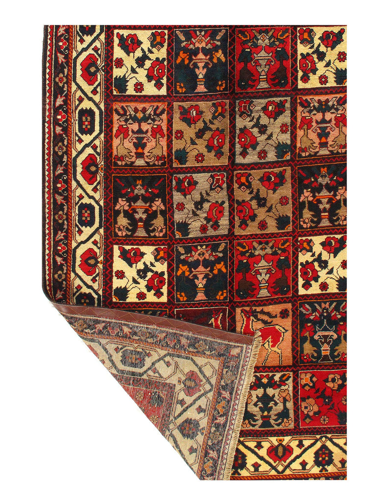 Persian Bakhtiari Rug - 5'7'' X 10'5''