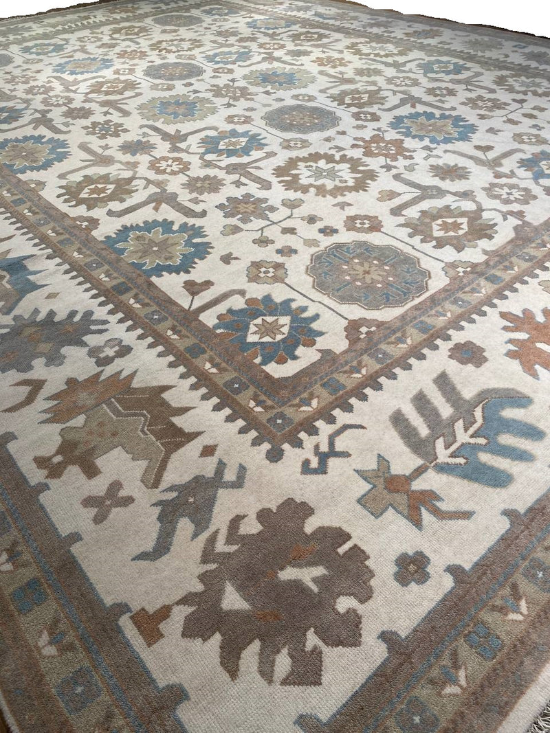 Ivory Fine Hand Knotted Oushak Rug 13'11'' X 18''