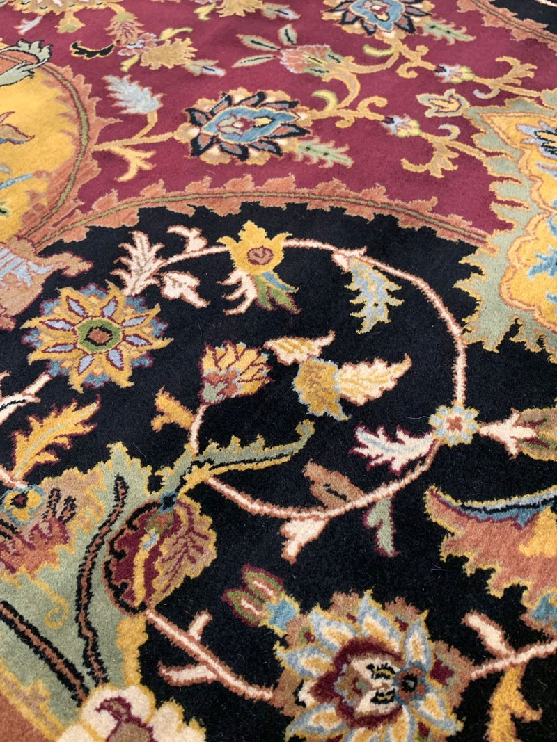 Multi Color Fine Hand Knotted Farahan design 7'8'' X 10'