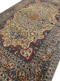 Fine Hand Knotted Persian silk & wool Isfahan serafian 5'9'' X 9'1''