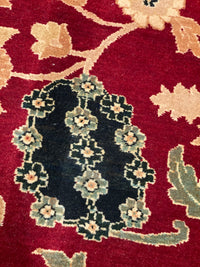 Fine Hand Knotted Agra rug 9' 2''X 12'