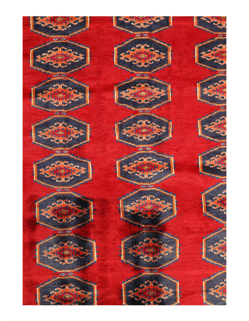 Fine Hand Knotted Bokara Rug 4'2'' X 6'2''