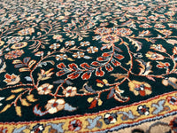 Fine Hand Knotted round Agra 8'2'' X 8'2''