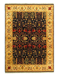 Fine Hand Knotted Agra rug 7'3'' X 10'4''