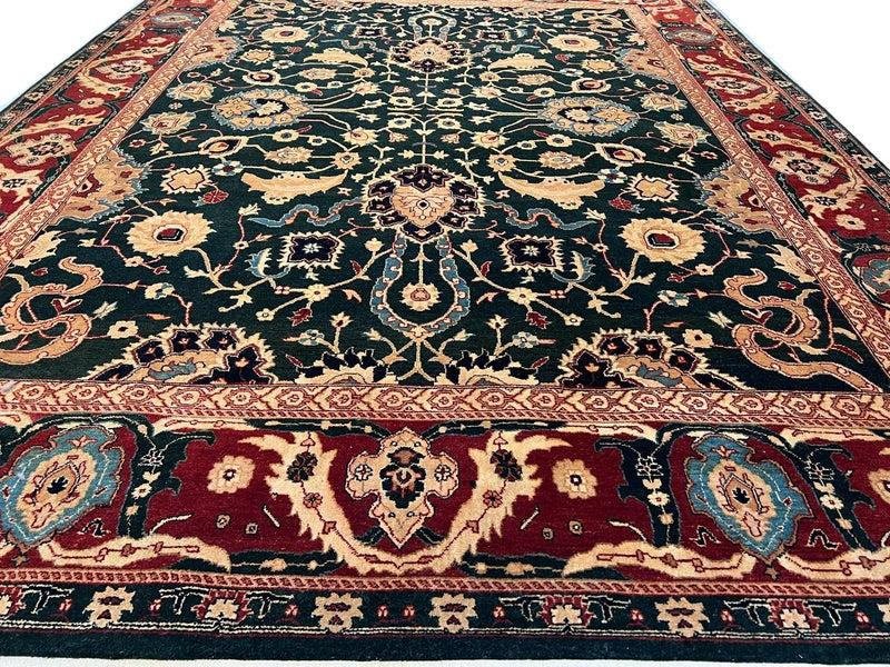 Fine Hand Knotted Agra rug 8' X 10'9''