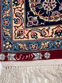 Fine Hand Knotted Persian silk & wool Isfahan 5'2'' X 7'7''