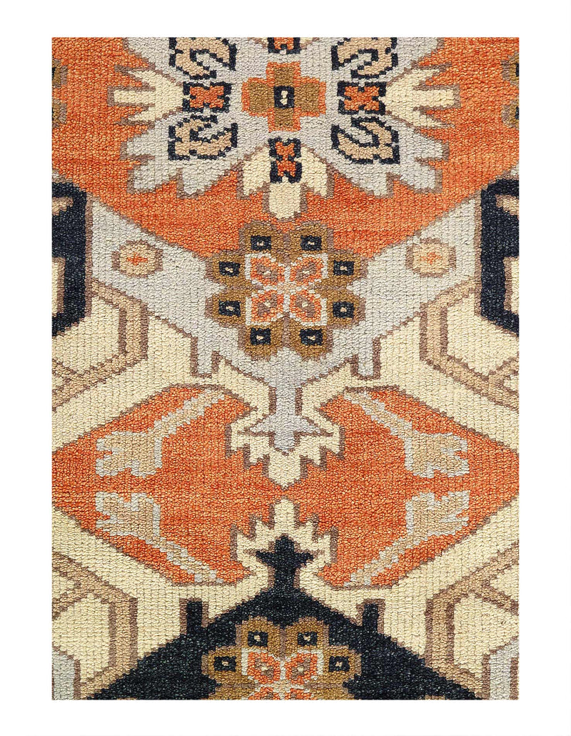 Fine Hand Knotted Kazak Design rug 7'11'' X 10'1''