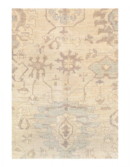 Fine hand Knotted Oushak design 10' x 10'