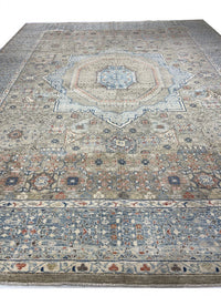 Fine hand Knotted Mamluk design 9' X 12'