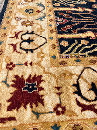 Fine Hand Knotted Agra rug 7'3'' X 10'4''