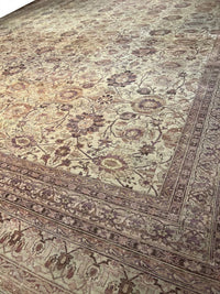 Fine Hand Antique Agra rug 14'11'' X 17'7''