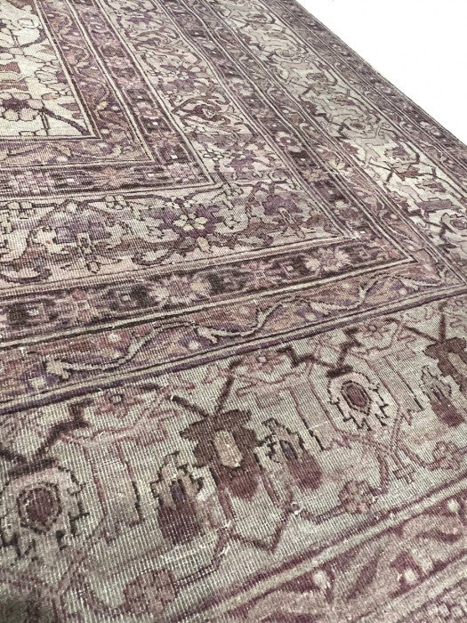 Fine Hand Antique Agra rug 14'11'' X 17'7''