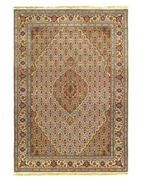 Fine hand knotted Silk & wool Tabriz Design design 4'6'' X 6'6''