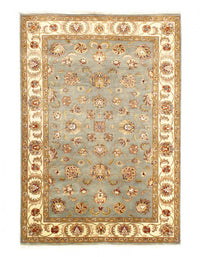 Fine Hand Knotted Sultanabad design rug 4'1'' X 5'11''