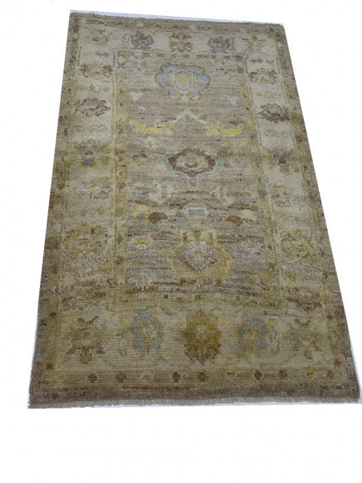 Ivory Color fine hand knotted Oushak rug 2'11'' X 4'8''